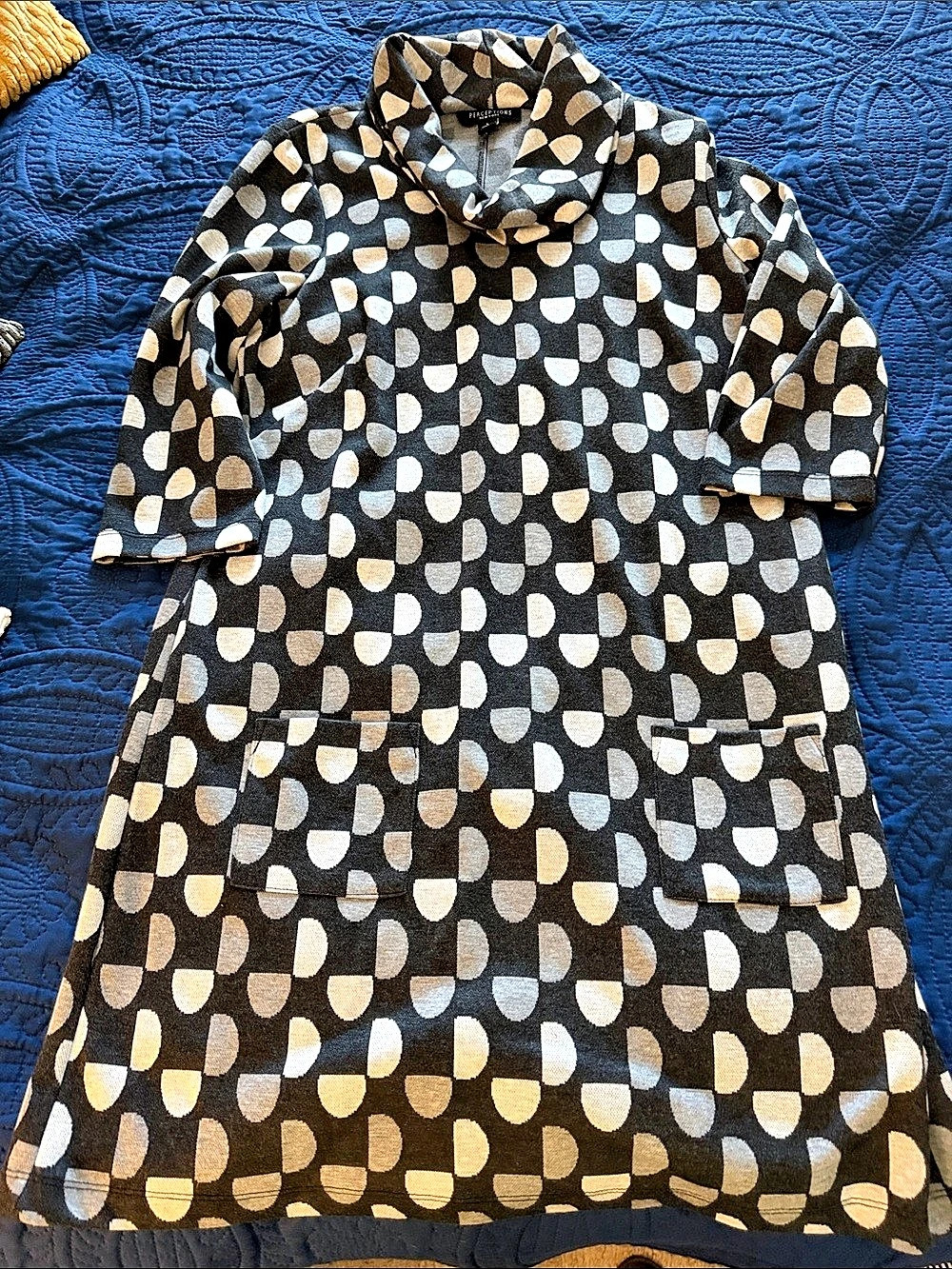 Perceptions Geometric Dress in Black & Multicolor Front pockets